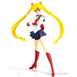 Sailor Moon jellegű álló figura 18 cm