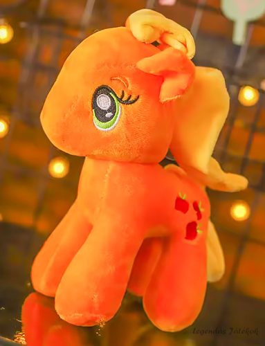 Én kicsi pónim - My little pony - Applejack jellegű plüss 15 cm Új verzió